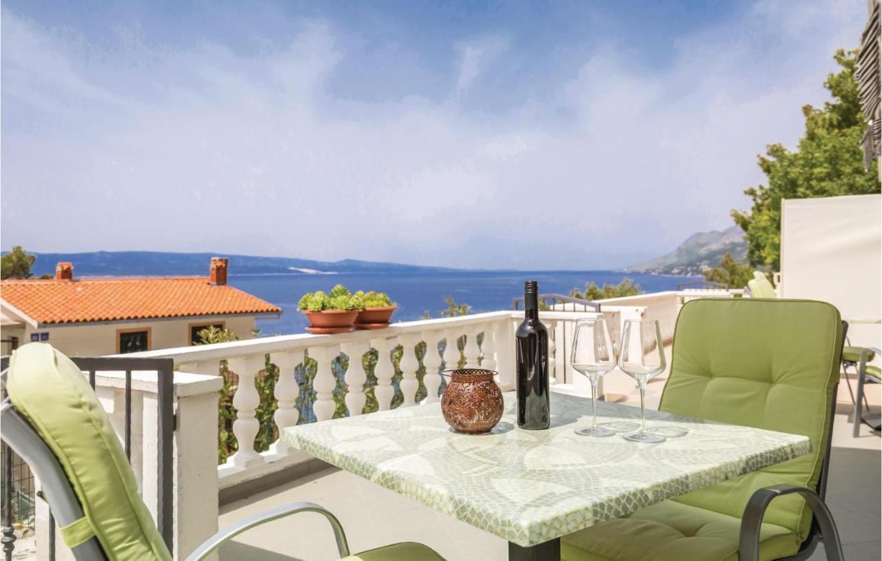 Lovely Apartment In Brela With House Sea View Exterior photo